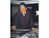 单击鼠标关闭窗口